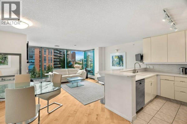 Kitchen - 501, 801 2 Avenue Sw, Calgary, AB T2P4Z9 Photo 2