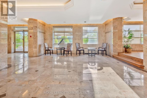 501 - 2759 Carousel Crescent, Ottawa, ON, photo 3