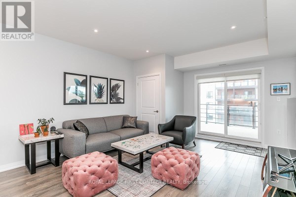 Living room - 501 - 300 Essa Road, Barrie, ON L9J0B9 Photo 5
