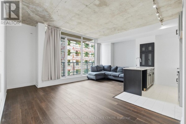 Kitchen - 501 - 36 Charlotte Street, Toronto, ON M5V3P7 Photo 3
