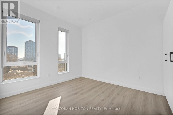 Bedroom - 501 - 741 King Street W, Kitchener, ON N2G0E9 Photo 5
