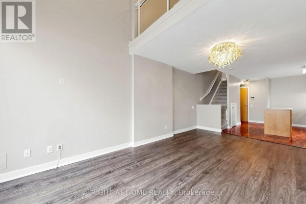 Primary Bedroom - 501 - 77 Lombard Street, Toronto, ON M5C3E1 Photo 4