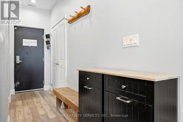 Den - 501 - 80 Horseshoe Boulevard, Oro Medonte, ON L4M4Y8 Photo 3