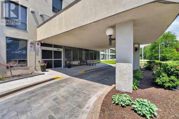 501 - 81 Scott Street, St  Catharines, ON, photo 2