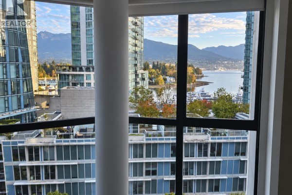 501 1415 W Georgia Street, Vancouver, BC V6G3C8 Photo 5