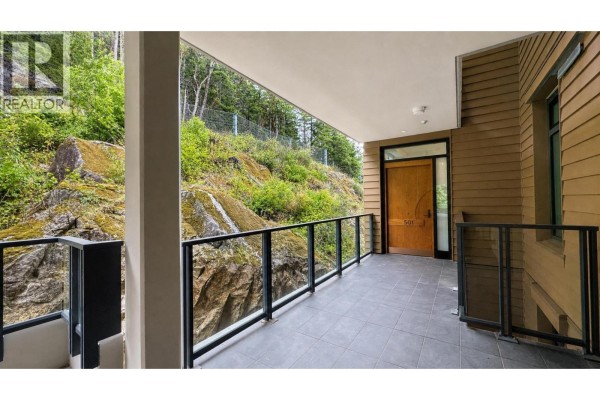 501 6687 Nelson Avenue, West Vancouver, BC V7W2B2 Photo 4