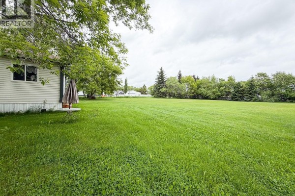501 7th Avenue E, Meadow Lake, SK, photo 2