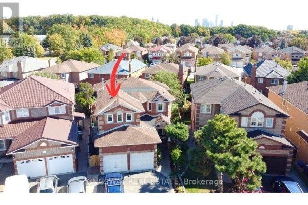 501 Ashprior Avenue, Mississauga, ON, photo 2