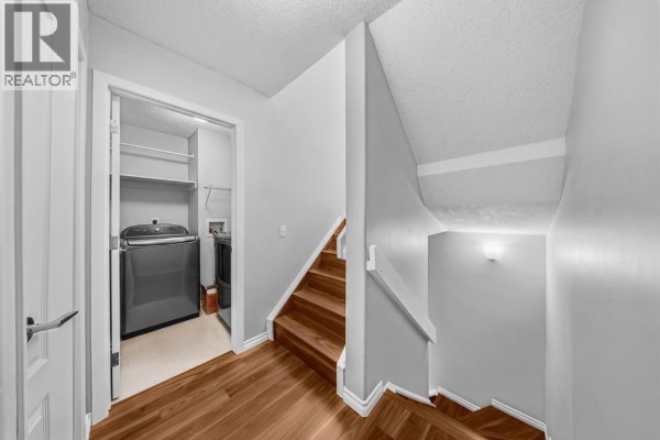 Bedroom - 501 Patterson View Sw, Calgary, AB T3H3J9 Photo 3