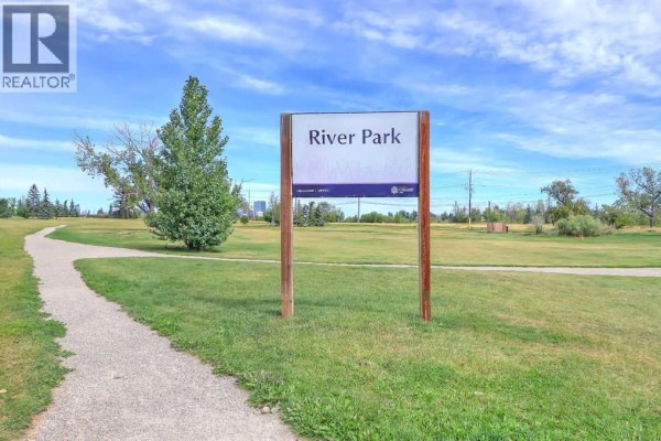 5011 21 Street Sw, Calgary, AB, photo 3