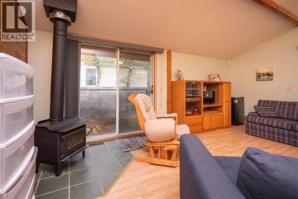 Bedroom 2 - 5011 38 Street, Sylvan Lake, AB T4S1B6 Photo 5
