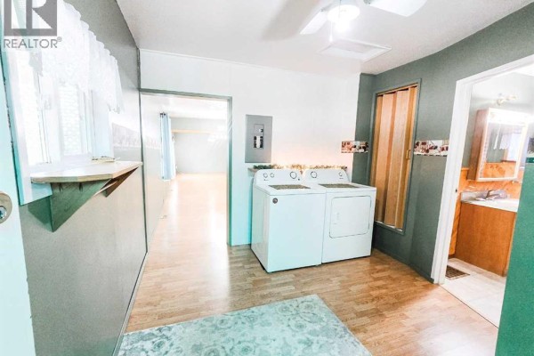 Bedroom - 5013 51 Street, Peers, AB T0E1W0 Photo 4