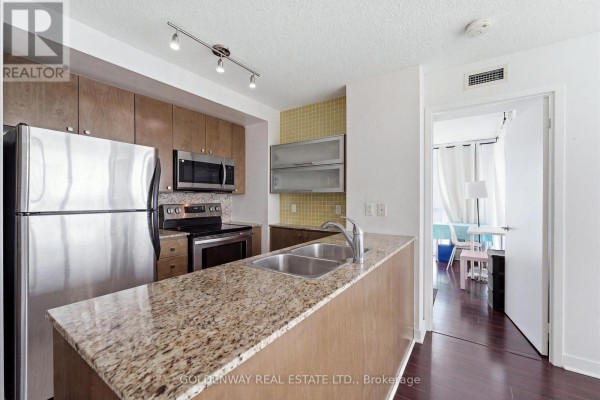 Primary Bedroom - 5015 - 11 Brunel Court, Toronto, ON M5V3Y3 Photo 4