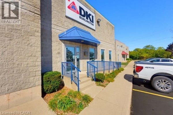 Commercial for rent at 5018 South Service Road, Burlington, ON - MLS® LWGPkC