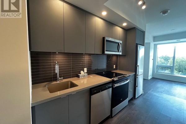 501w - 3 Rosewater Street, Richmond Hill, ON L4C5T6 Photo 5