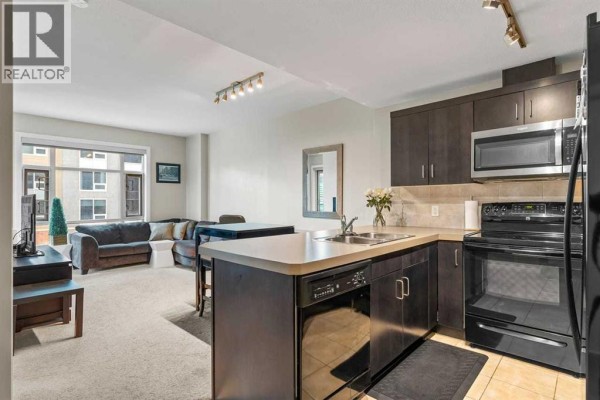 Kitchen - 502, 1410 1 Street Se, Calgary, AB T2G2J3 Photo 3