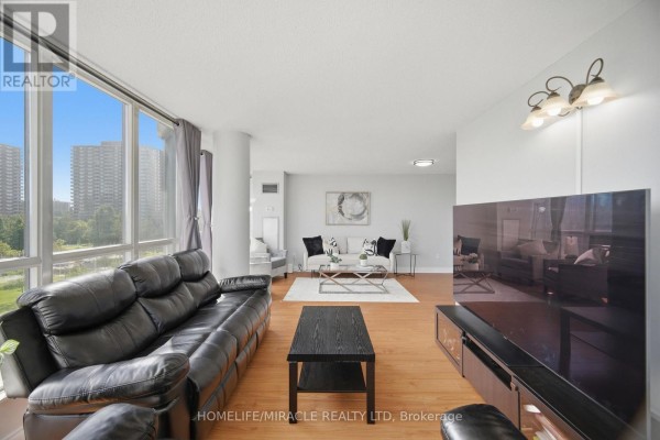 Dining room - 502 - 1 Rowntree Road, Toronto, ON M9V5G7 Photo 4