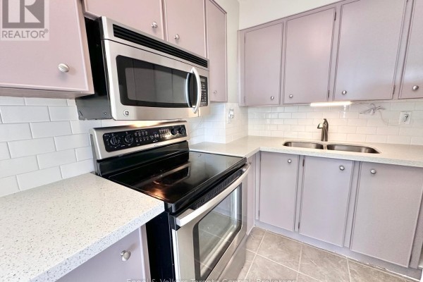 502 - 15 Towering Heights Boulevard, St  Catharines, ON, photo 3