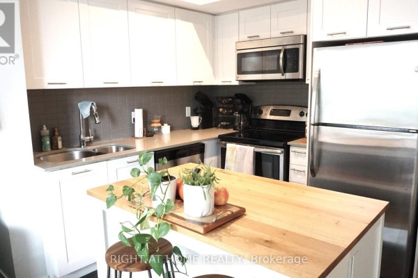 502 - 2212 Lake Shore Boulevard W, Toronto, ON M8V0C2 Photo 5