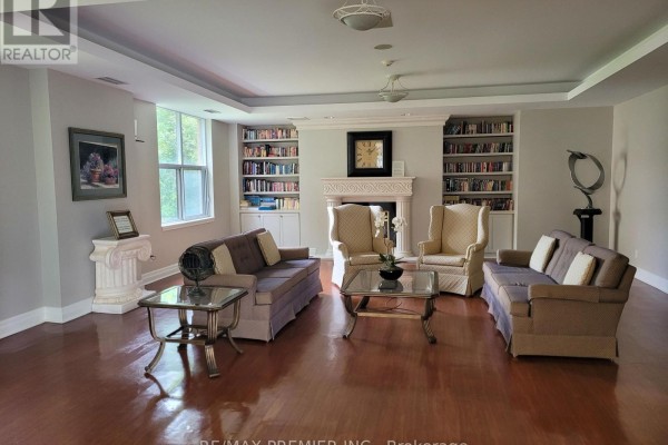 Laundry room - 502 - 2506 Rutherford Road, Vaughan, ON L4K5N7 Photo 5