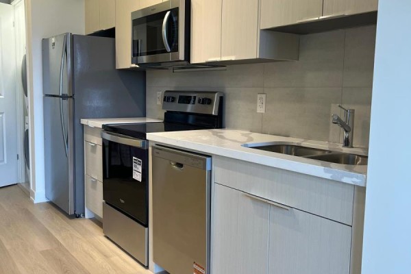 Kitchen - 502 - 2825 Jane Street, Toronto, ON M3N2J5 Photo 3