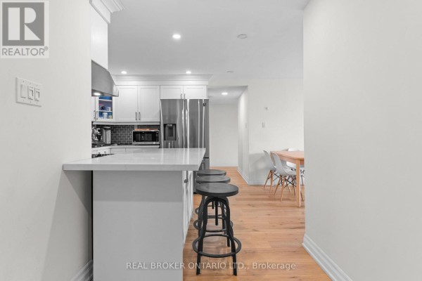 Bedroom 2 - 502 - 99 Cameron Street, Toronto, ON M5T3A2 Photo 4