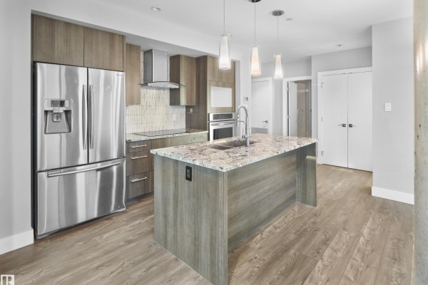 #502 11969 Jasper Av Nw, Edmonton, AB T5K0P1 Photo 5