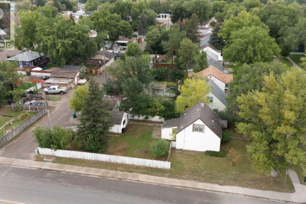 Bedroom - 502 12 Street N, Lethbridge, AB T1H2G8 Photo 5