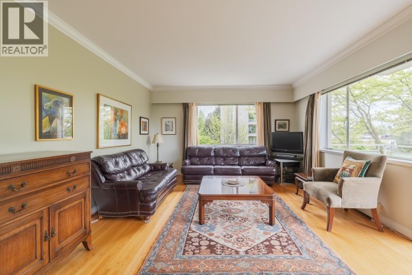502 2409 W 43rd Avenue, Vancouver, BC V6M2E6 Photo 4