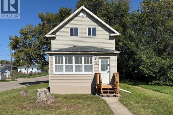 502 8th Street E, Prince Albert