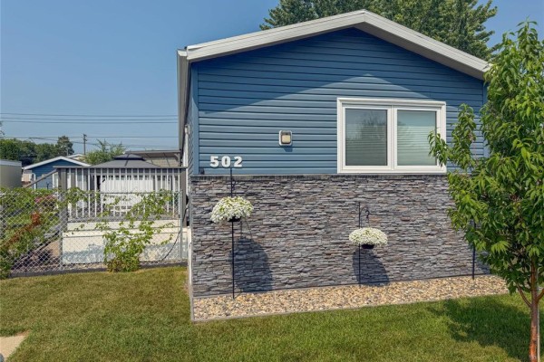 502 Centre Avenue, Brandon