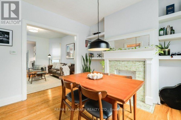 Primary Bedroom - 502 Lansdowne Avenue, Toronto, ON M6H3Y3 Photo 4
