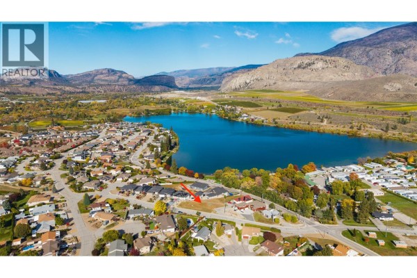 502 Merlot Avenue, Oliver, BC V0H1T4 Photo 3