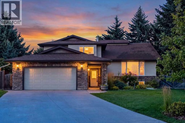 Family room - 502 Suntree Place, Okotoks, AB T1S1B9 Photo 2