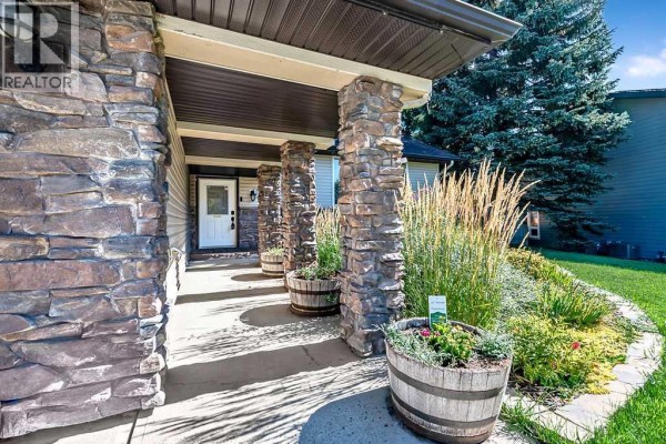 2pc Bathroom - 502 Suntree Place, Okotoks, AB T1S1B9 Photo 3