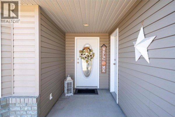 Den - 5021 5 Avenue, Vernon, BC V1H2A3 Photo 3