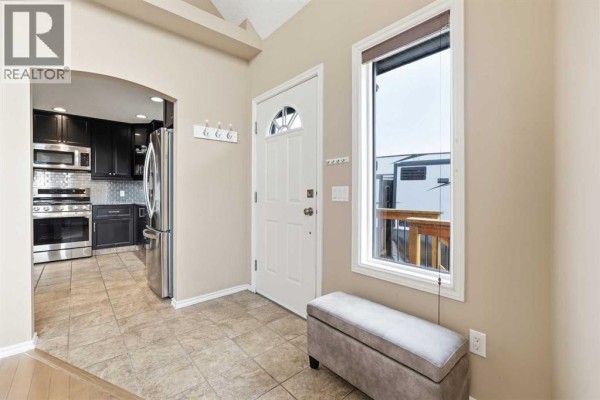 Living room - 5022, 25054 South Pine Lake Road, Rural Red Deer County, AB T0M1R0 Photo 5