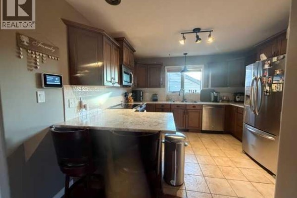 4pc Bathroom - 5022 9 Avenue, Edson, AB T7E1E8 Photo 5