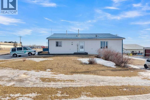 5025 46 Avenue, Rimbey, AB T0C2J0 Photo 4
