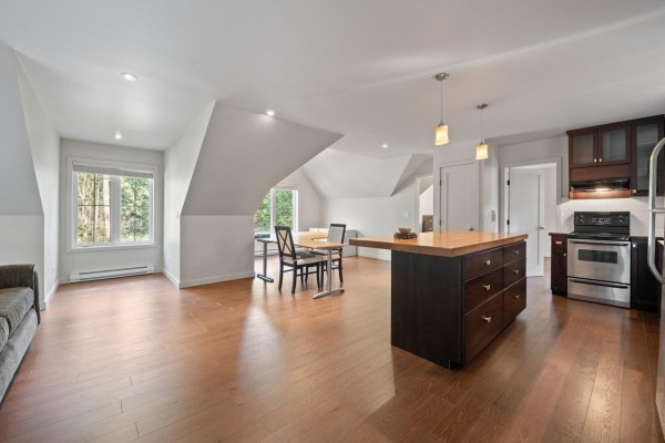 5028 Sumas Mountain Road, Abbotsford, BC V3G3C1 Photo 4