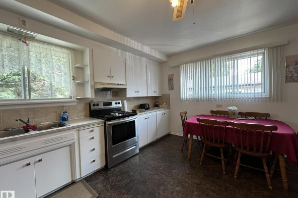Kitchen - 5029 48 St, Waskatenau, AB T9A3P0 Photo 3