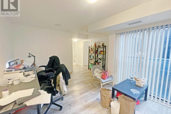 502r - 231 College Street, Toronto, ON M5T1R4 Photo 5