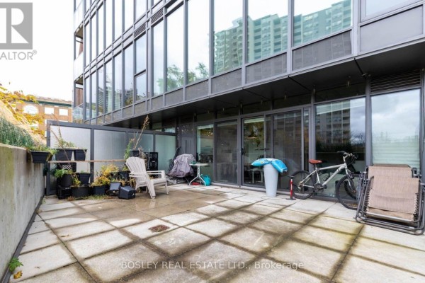 503 - 15 Beverley Street, Toronto, ON M5T0B3 Photo 3