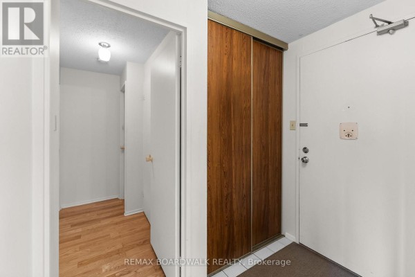 Bedroom 2 - 503 - 1599 Lassiter Terrace, Ottawa, ON K1J8R6 Photo 5