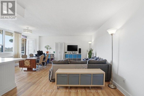 Primary Bedroom - 503 - 180 Markham Road, Toronto, ON M1M2Z9 Photo 2