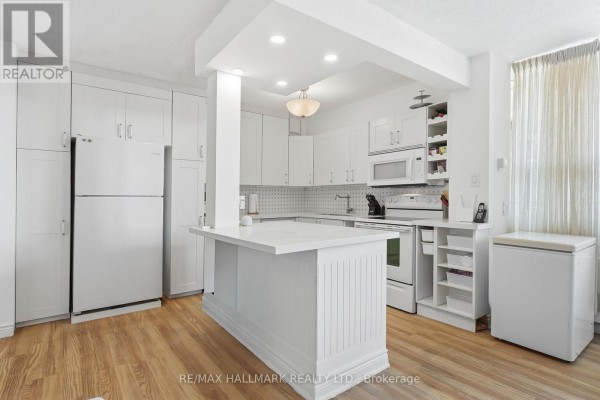 Bedroom 2 - 503 - 180 Markham Road, Toronto, ON M1M2Z9 Photo 4