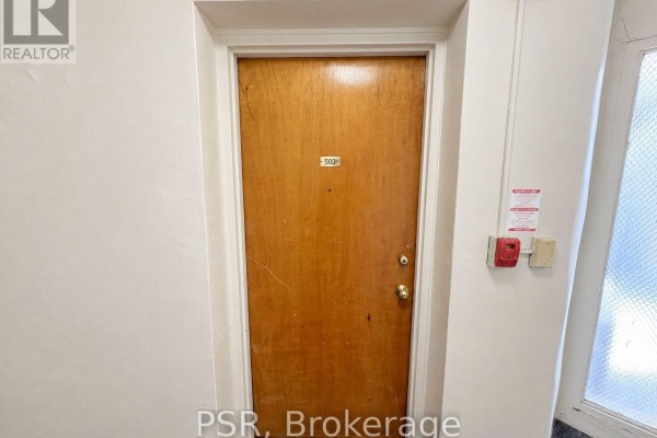 503 - 214 Vaughan Road, Toronto, ON M6C2M3 Photo 2
