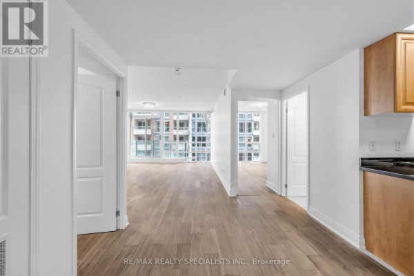 503 - 263 Wellington Street W, Toronto, ON, photo 3
