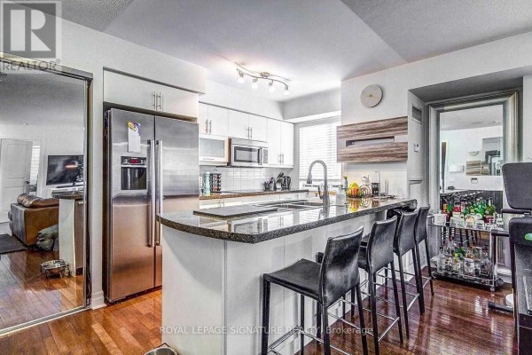 503 - 35 Balmuto Street, Toronto, ON, photo 2
