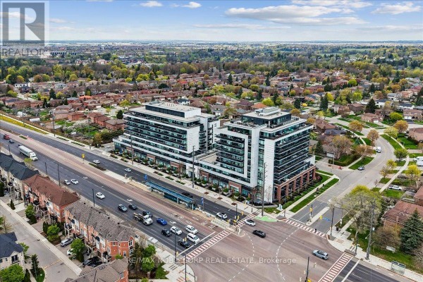Living room - 503 - 4800 Highway 7, Vaughan, ON L4L1H8 Photo 3